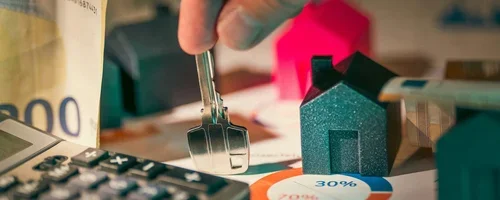 image of key and house